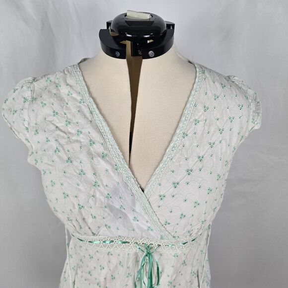 Gemini Blouse Women's XL White Green Floral Embordering Front & Back Ties Wrap - Picture 2 of 16